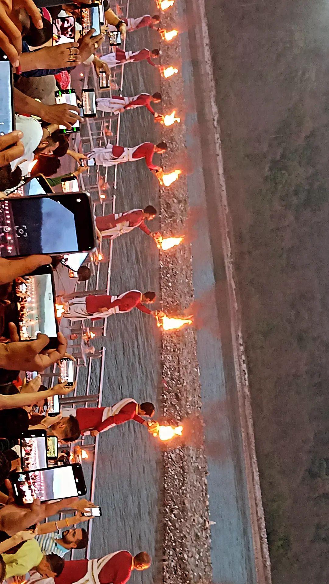 Ganga Aarti at Triveni Ghat, Rishikesh