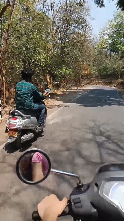 Way to Patna Waterfalls