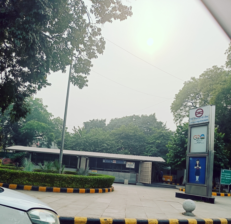 Lok Kalyan Marg Metro Station