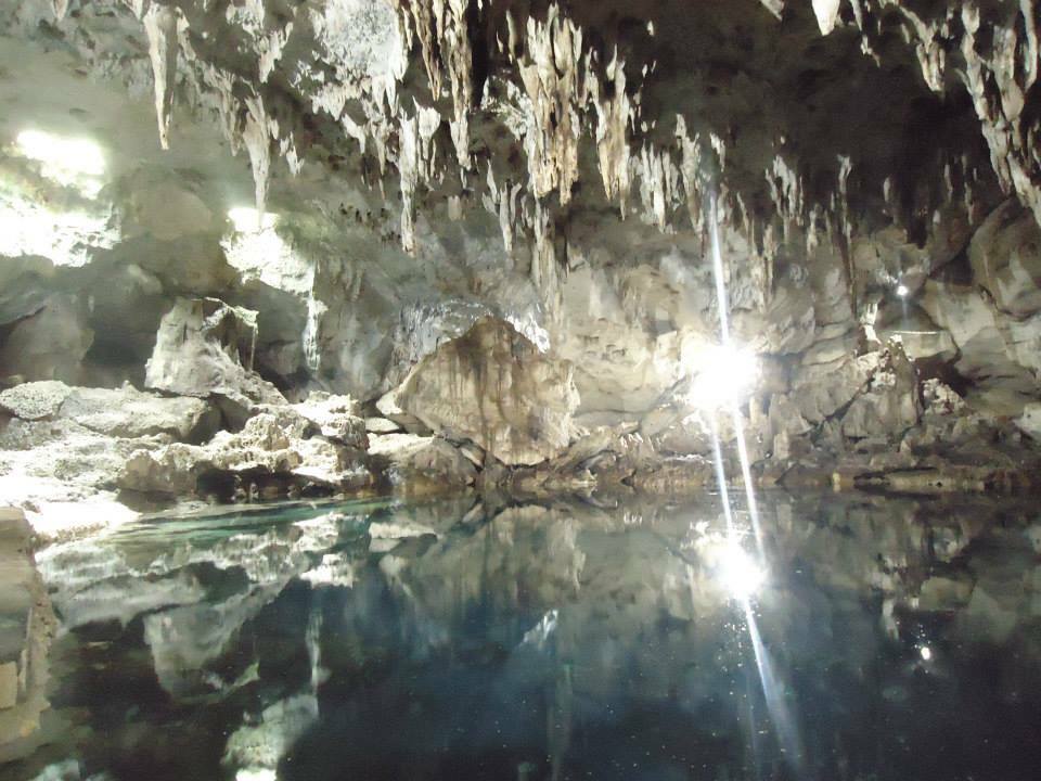 Hinagdanan Cave