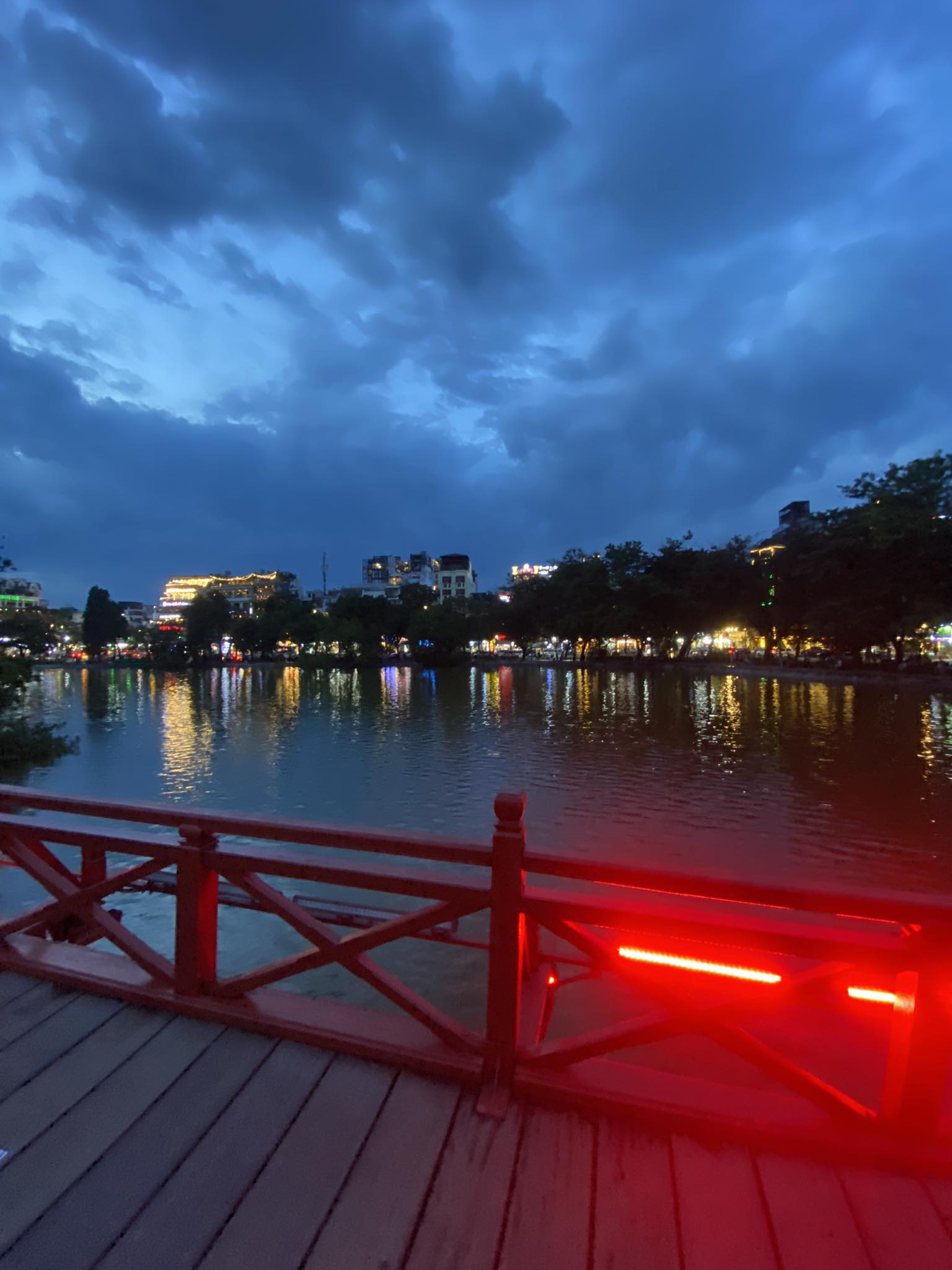 Hoan Kiem Lake