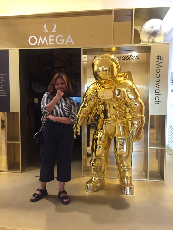 Me with the moonman (back in early 2020)!