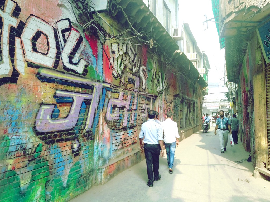 Graffiti on Chandni Chowk street̄