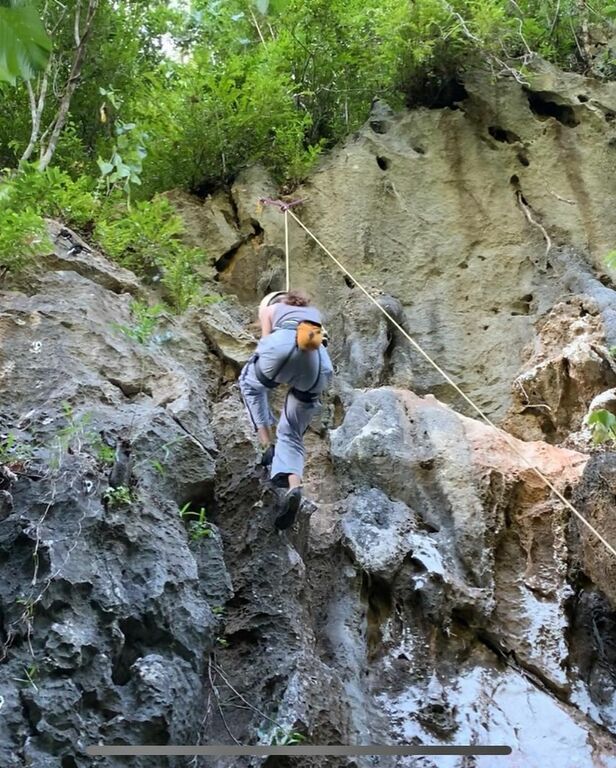 Mataas Crag, Cagraray Island, Bacacay, Albay