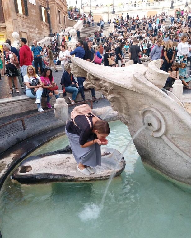 Fontana della Barcaccia