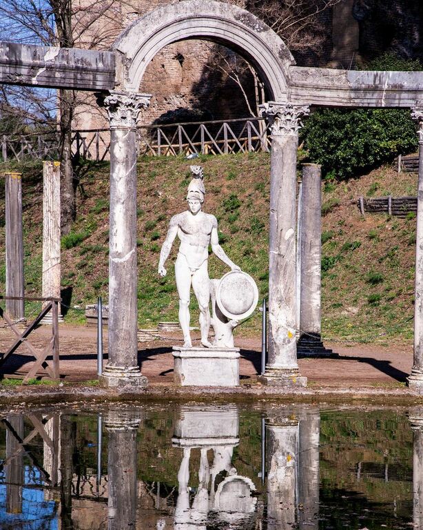 Sculptures at Villa Adriana