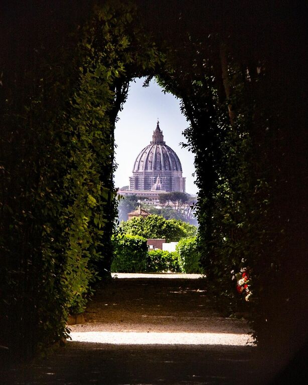 Aventine Keyhole