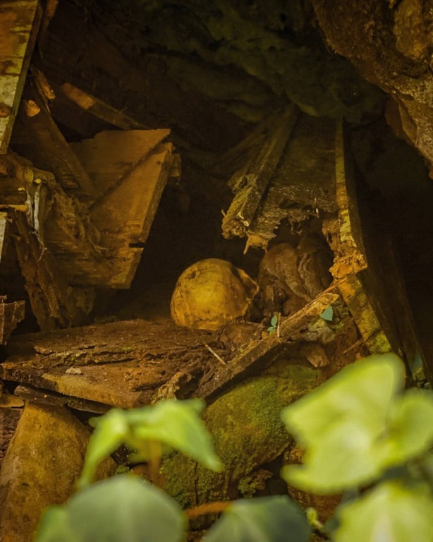 Hanging Coffins, Echo Valley, Sagada