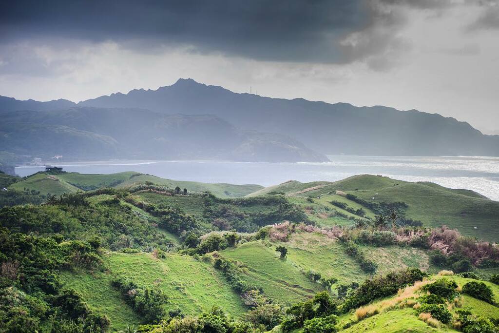 Vayang Rolling Hills