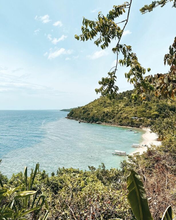 Hermit's Cove, Aloguinsan