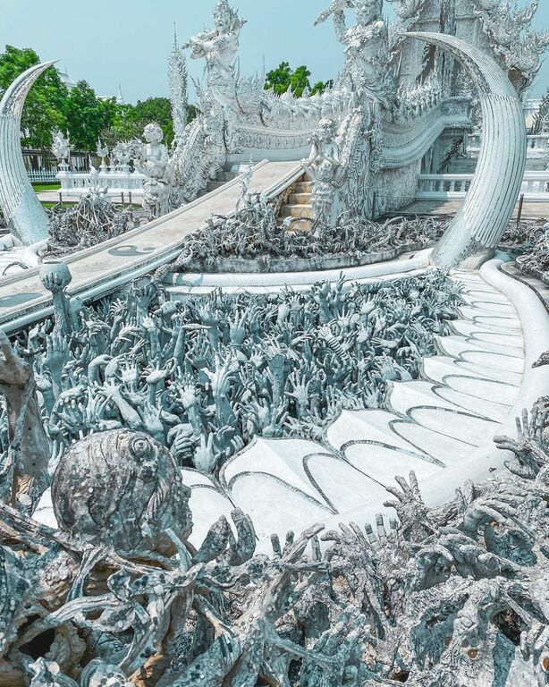 Wat Rong Khun - White Temple, Pa O Don Chai