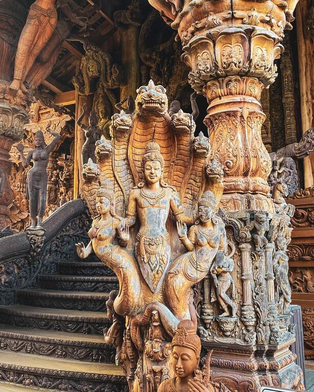 Sanctuary of Truth, Pattaya
