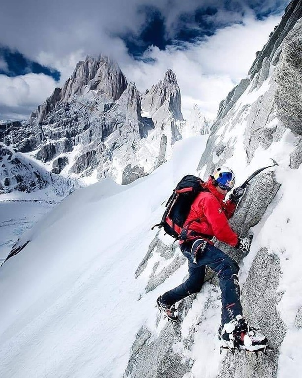 Climbing Broad Peak