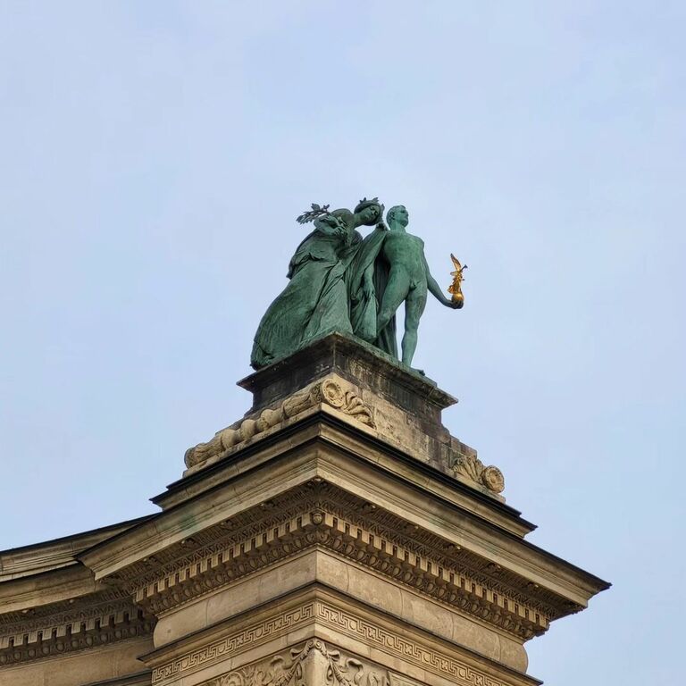 Heroes' Square