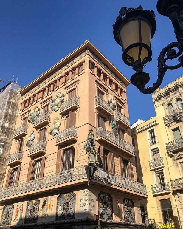 Casa Bruno Cuadros in La Rambla