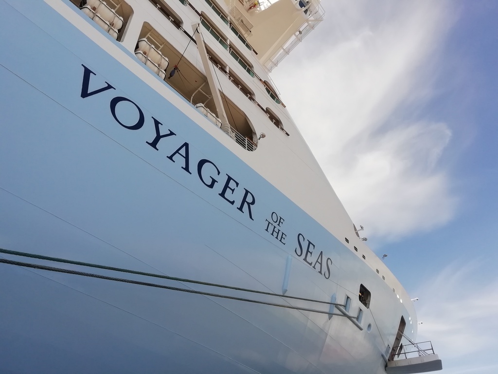 Travel cruise