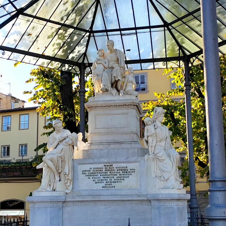 Piazza Nicola Demidoff