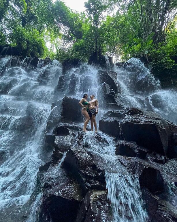 Kanto Lampo Waterfall