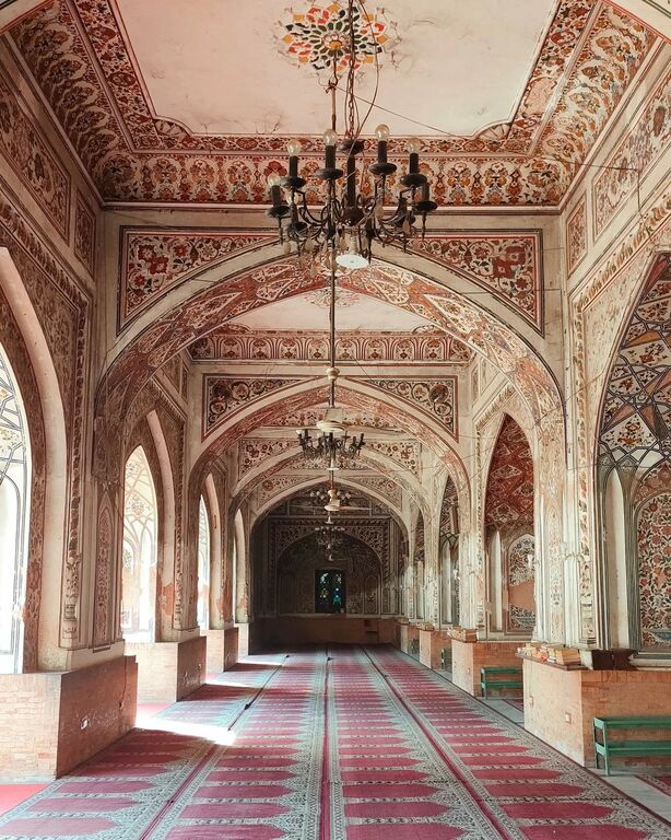 Mahabat Khan Mosque