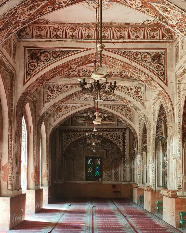 Mahabat Khan Mosque