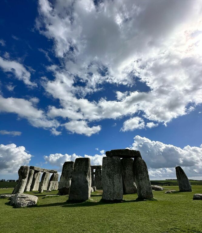  Stone Henge