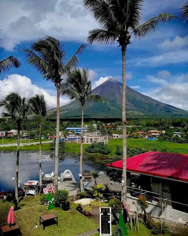 Sumlang Lake