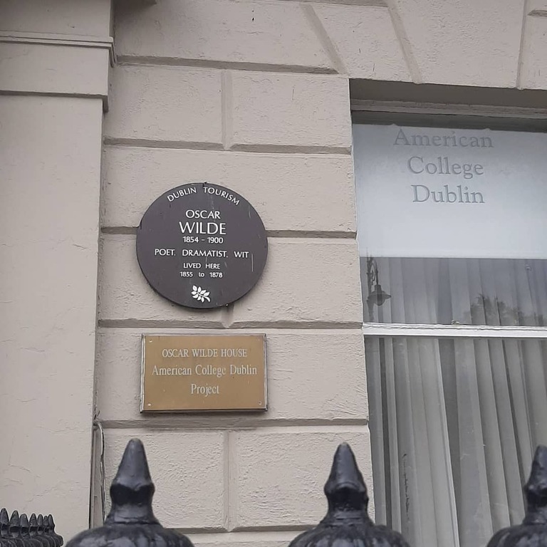 Oscar Wilde Monument