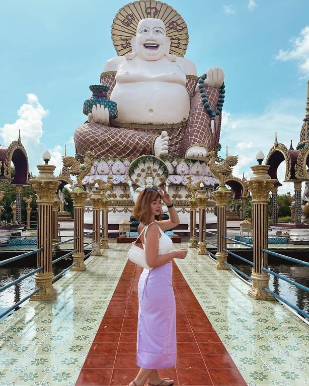 Wat Plai Laem