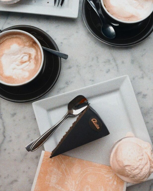 Sachertorte cake and Melange coffee at at Cafe Aida