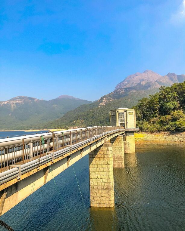 West Dog's Teeth and Lantau Peak Hike