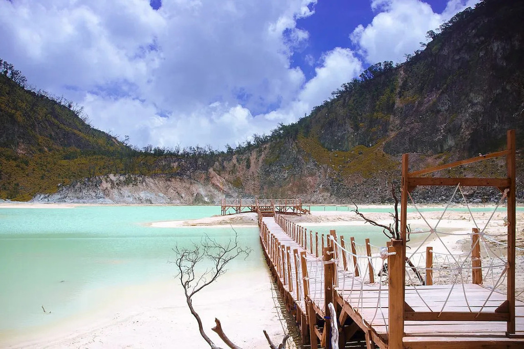 Ciwidey White Crater