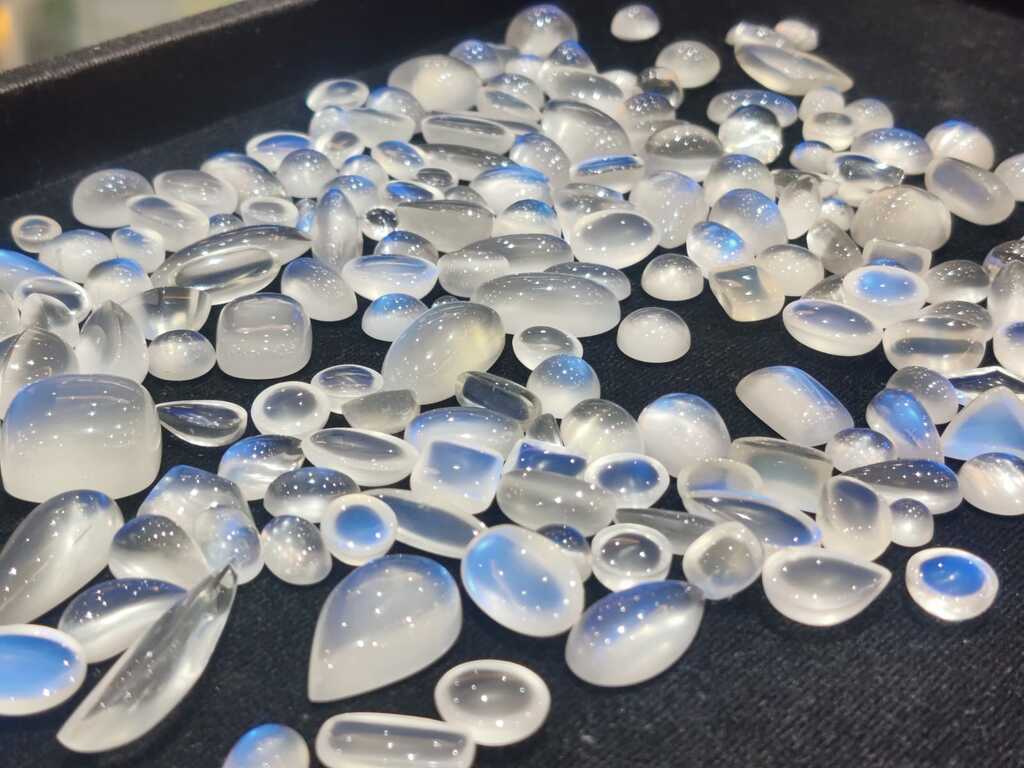 Sri Lankan moonstones
