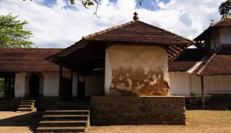Embekka Devalaya