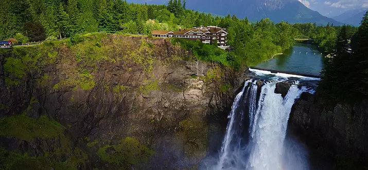 Sweethearts In Seattle: 7 Romantic Activities In The Emerald City