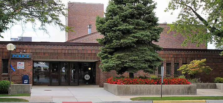 Midwest Meanders: 8 Things To Do In Bridgeview, Illinois