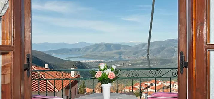 14 Handpicked Airbnb Vacation Rentals In Delphi, Greece