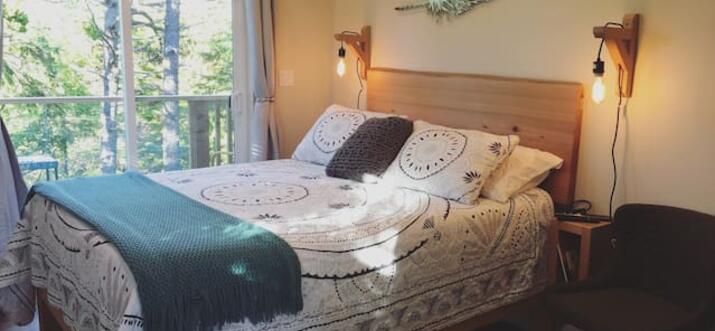 airbnb Ucluelet