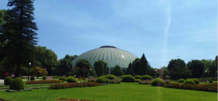 Stroll In The Sunshine In The Palacio De Cristal Gardens, Porto