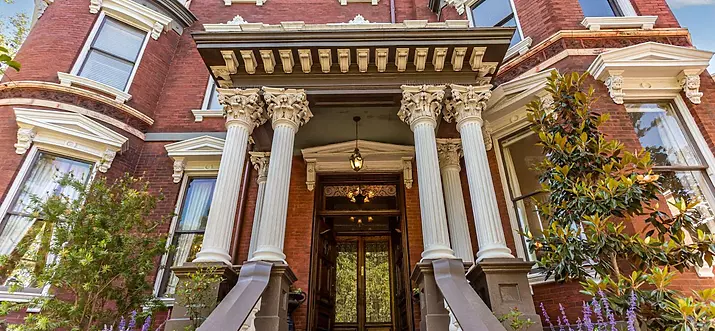 Haunted Hotels In Savannah, Georgia