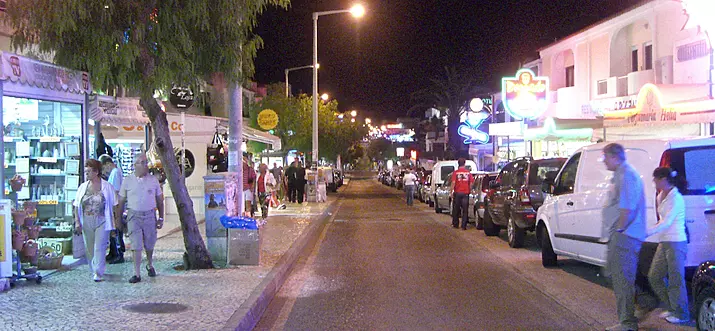 6 Sensational Things To Do In Albufeira, Portugal, At Night