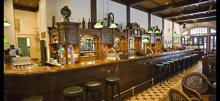 10 Best Hotel Bars In Singapore