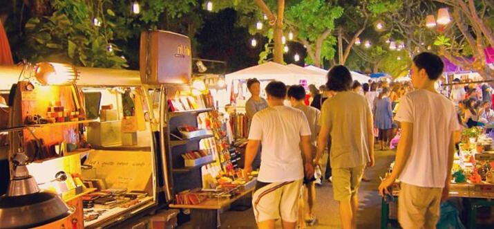 night markets in hua hin