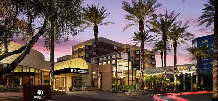 9 Best Hotels With Free Breakfast In Phoenix, Arizona