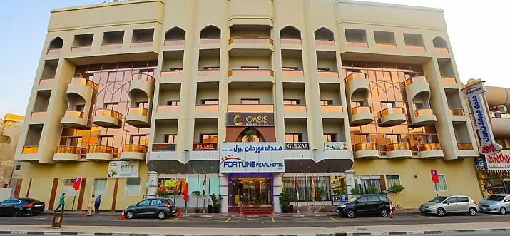11 Cheap Hotels And Resorts In Dubai With A Swimming Pool