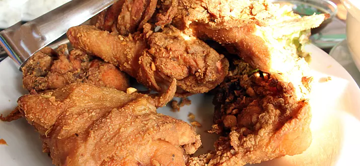 10 Handpicked Spots For Fried Chicken In Seattle, Washington
