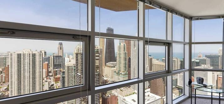 9 Best Vrbo Vacation Accommodations In Chicago's Magnificent Mile
