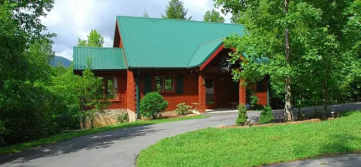 12 Best Vrbo Accommodations In Cedar Falls Resort, Pigeon Forge, TN