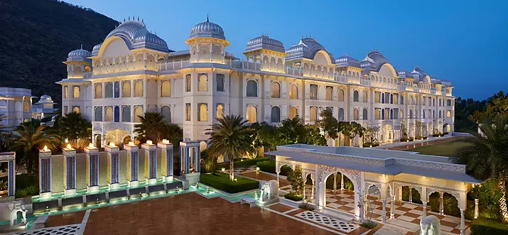 9 Handpicked Hotels With Plunge Pool In India