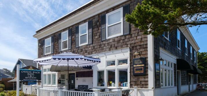 places to stay in cannon beach
