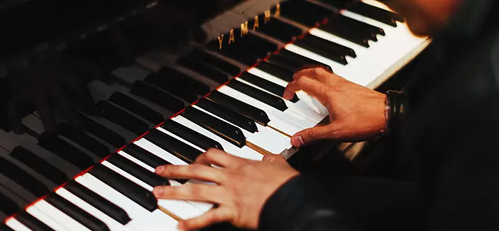 5 Best Piano Bars In Milwaukee, Wisconsin